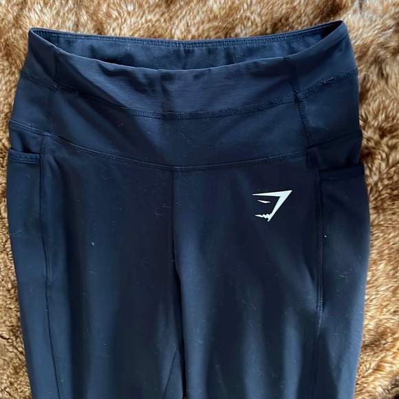 Gymshark - Smooth Black Leggings with Front Bottom Mesh lining - Picture 2 of 8